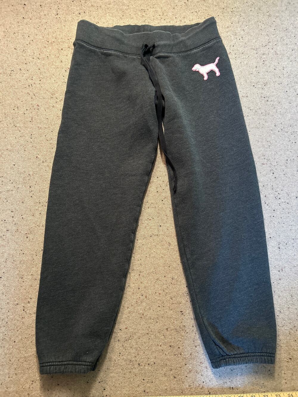 Victoria's Secret Pink Academy Cropped Sweatpants Gray XS Y2K Spell Out Butt